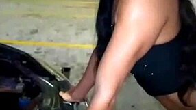 لينيف8 في الملابس الداخلية في شوارع ساو باولو