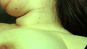 la giovane cam girl debuts with big tits and pussy fucking