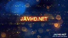 Hej, chceš chytiť tieto japonské cicí do rúk teraz?