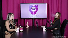 damn, this safada strips naked and gets her wet pussy licked after spilling fetishes! 😜