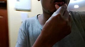 i watch arab pissing porn, so wet and naughty