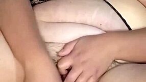 I Can’t Hold Back and Masturbate My Hairy Pussy Until I Orgasm