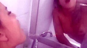 Loira Casada Back from Trip, Craves Action in Hotel Bathroom Fling