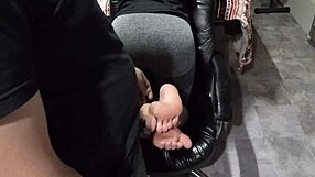 Girlfriend’s Ass Tease with Soles Cumshot