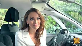 jade invites her friend anita to join a fun group activity