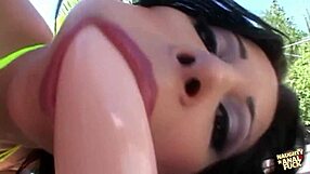 ברונטית לטינה מזיינת זין ואז אנאלי