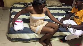 Home Delivery Turns Into Pumping Mature Milf's Swollen Pussy