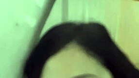 我爱看她像个淘气的哥伦比亚小可爱吞下我的精液