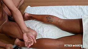 Massagem no corpo e no rabo