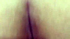 Visito Minha Vizinha Madura Enquanto a Esposa Está Fora