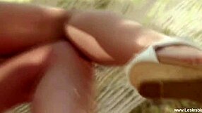 Want to see glamour lesbians fingering?