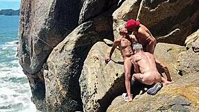 Man, this pescador safado got caught giving ass behind rocks, full on red