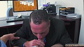 pilipino guy dives into oral gay action for bonus