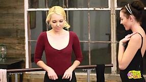 Super Sexy Gay Girls Eat Pink Tacos After Ballet