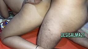 पहली बार सेक्स पड़ोसी ने मुझे जबरदस्त चोदा बहुत दर्द हुआ चुत में मेरी छोटी सी चुत को छील दिया