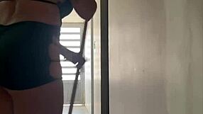 Haciendo Aseo Con Angel Rosex