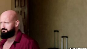 Esposa milf insaciable serenity en aventura secreta de vacaciones