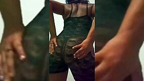 New model sexy More6 TLG shows curvy Latina ass