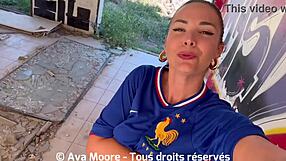 Bukkake Geant - Salope Francaise Suce Des Inconnus Pour L'Euro 2024