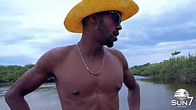 the blonde whore slut appears in turma to free the monster cocks, from the producer's view in turma do sexo