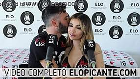 Veve valencia se saca la ropa interior en el cuarto picante