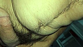 pizza guy arrives during hotel sex 😏