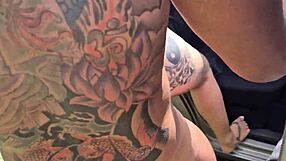 Friends stop car and fuck hotties in grass?