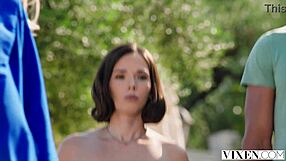 太棒了！完美的 Ashby 骑乘老男人狂野幽会！