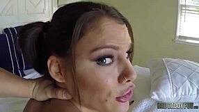 我绝望想要小马，所以作为继女Peta Jensen什么都做