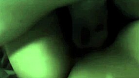 Novinha gostosa gemendo muito no pau grande do dotado