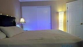 Wow! Ultimate Milf Camgirl Teasing Naked on Cam!