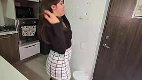 Istri Horny Dihajar Teman Suami di Sesi Liar