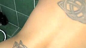 magrinha swallows cum from tattooed muscular guy in rio de janeiro abandoned house