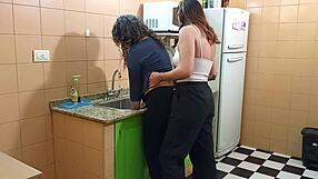 О боже, мой сосед и я всегда заканчиваем дико!