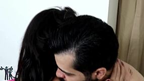 Karı kocasına hediye orospu tuttu, altyazılı