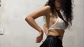 ugh, can’t decide what to wear to uni… last time my prof got me in the classroom!