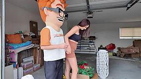 lola pearl's garage sale turns into personal interview event