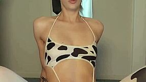 Missalice Cowgirl Rides Dildo!