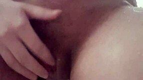 Pregnant girlfriend enjoys golden shower