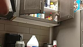 Is cubby so lovely naked?