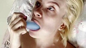 Diana Verhiniz Boldly Masturbates Alone