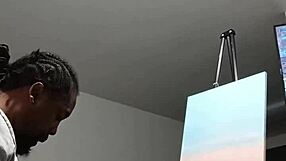 Is cubby so lovely naked?