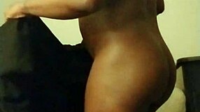 i feel sexy playing with hair during anal spreading?