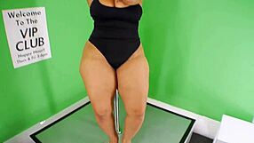 nikky cash, nat foxx, sheza druq & 10 big ass strippers shaking for cash.