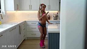 Athletic Step-Sis Luna Luxe Earns Neighbor's Ride