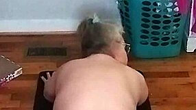 Watch her yoga tits!