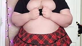 bbw ขนเยอะ ไม่ใส่กางเกงในใต้กระโปรง?