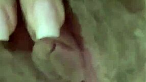 hungry for cock 😏