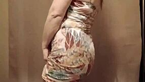 แม่บ้านยุโรปโชว์เต้นยั่วสุดเซ็กซี่กลายเป็นพูดลามกและยั่วต่อ