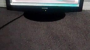 The SPYRO 3 SHOWER scene unfolds with bathing action.